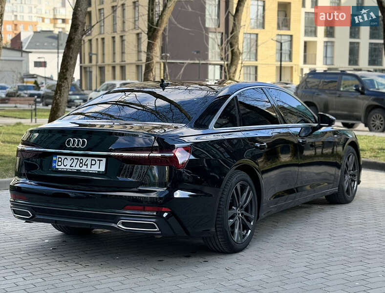 Audi-21