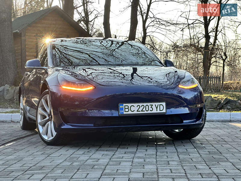 Tesla Model 3 2018