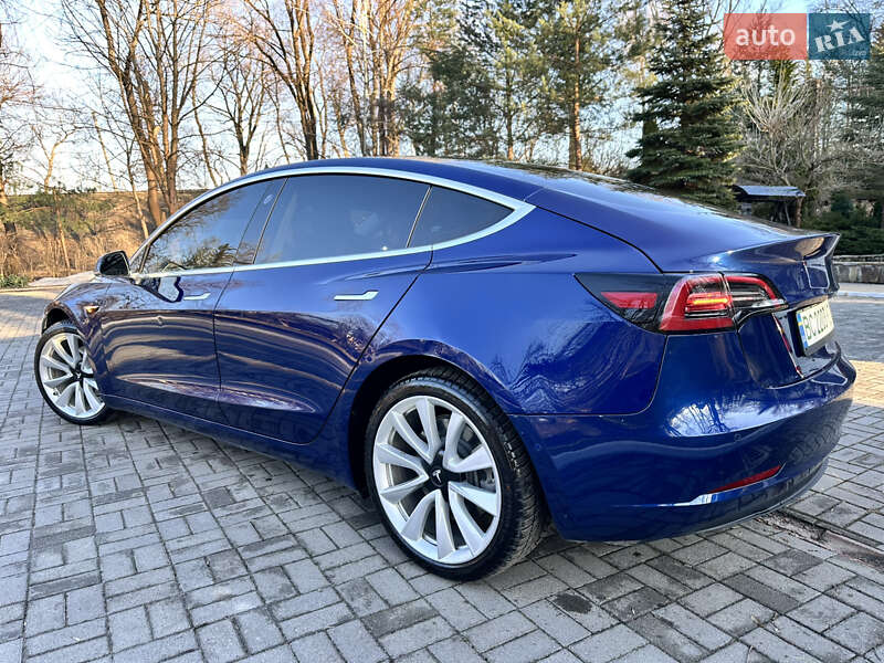 Tesla Model 3 2018