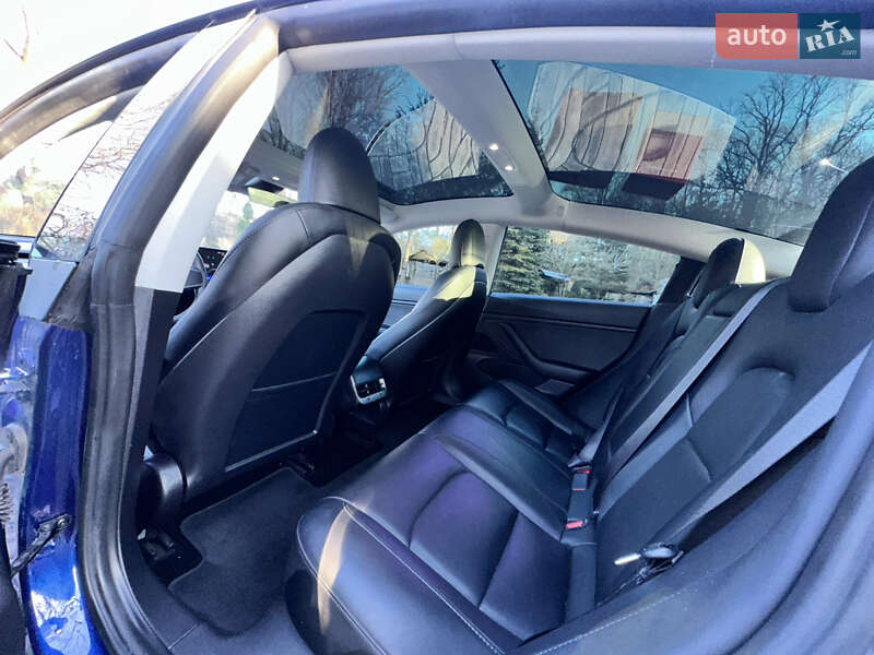 Tesla Model 3 2018