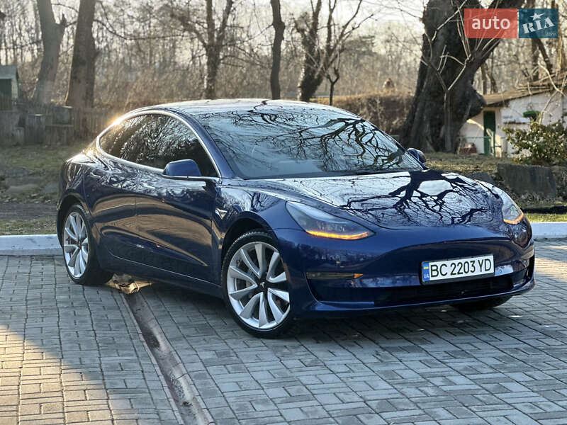 Tesla Model 3 2018