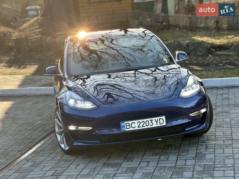 Tesla Model 3 2018