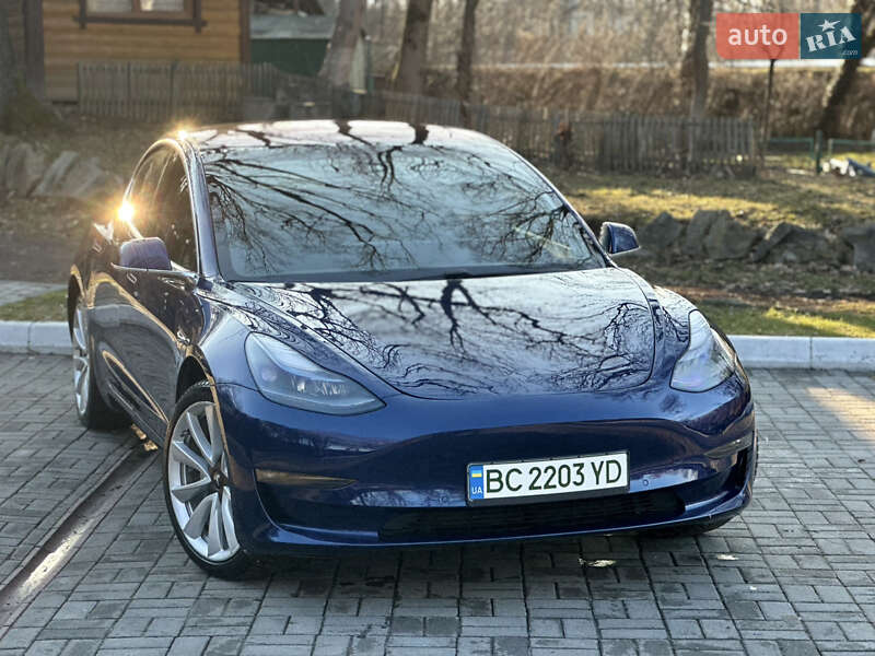 Tesla Model 3 2018