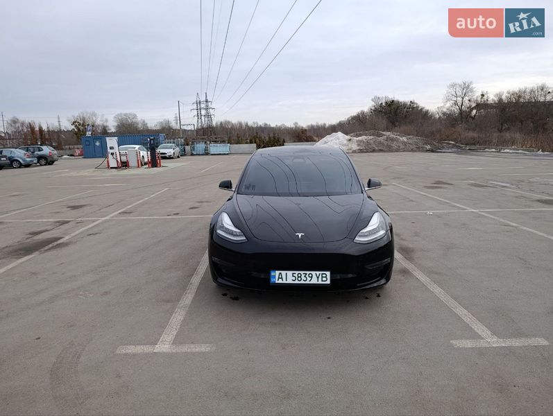 Tesla Model 3 2019