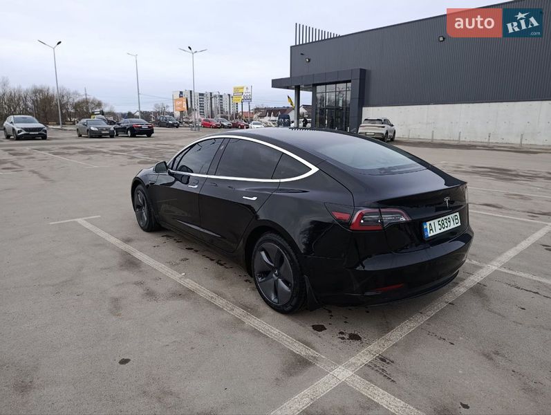 Tesla Model 3 2019