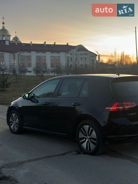 Volkswagen e-Golf 2015