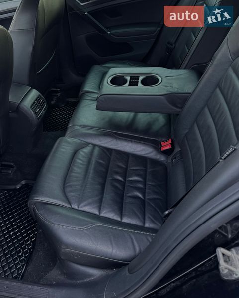 Volkswagen e-Golf 2015