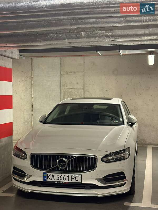 Volvo S90 2017
