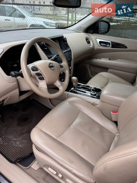 Nissan Pathfinder 2014