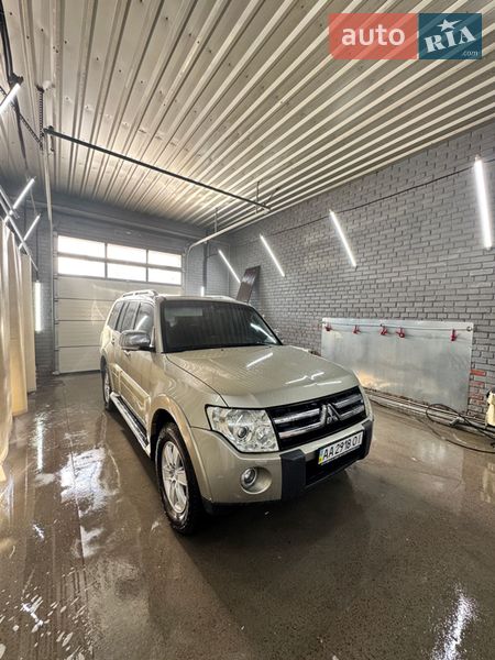 Mitsubishi Pajero Wagon 2008