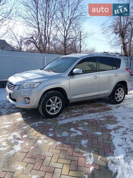 Toyota RAV4 2010