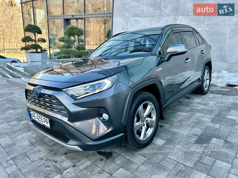 Toyota RAV4 2021