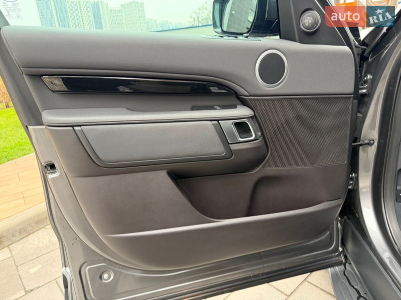 Land Rover Discovery 2017