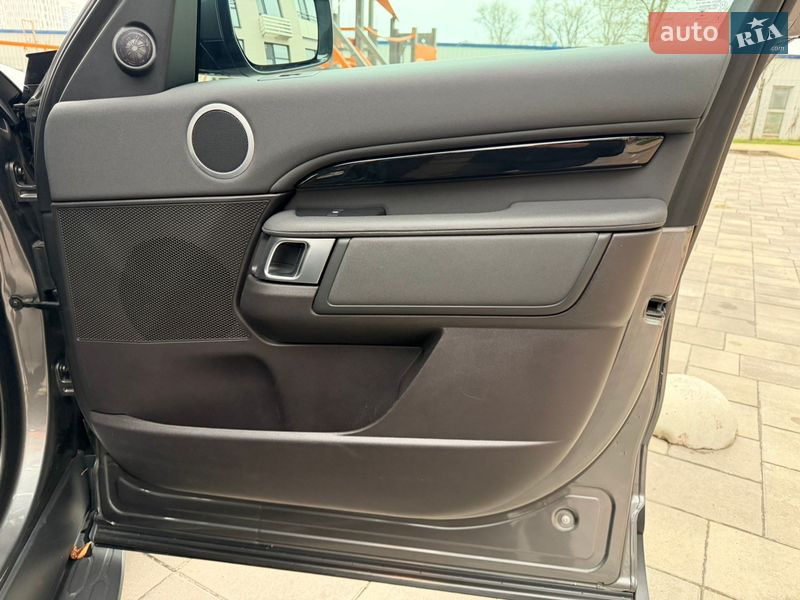 Land Rover Discovery 2017