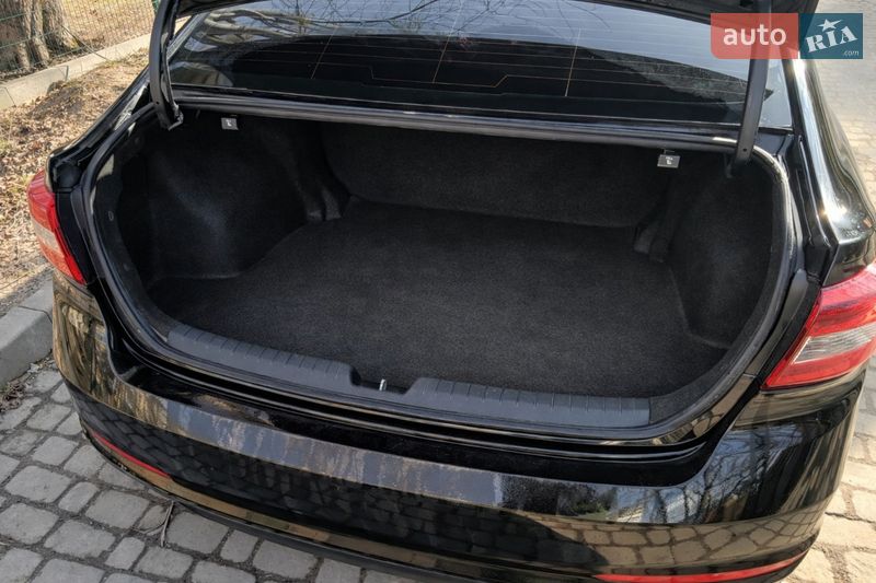Hyundai-4