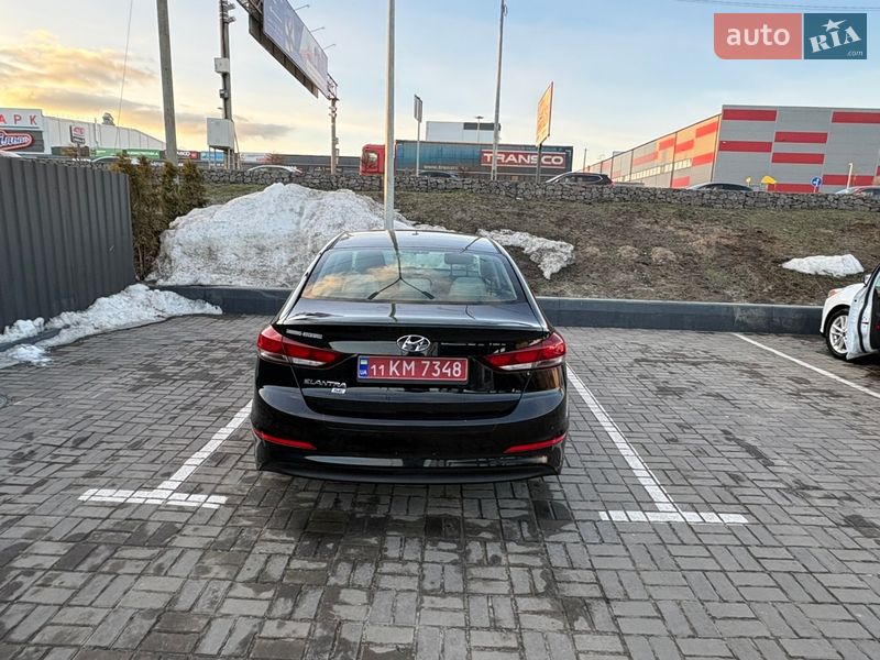 Hyundai Elantra 2018