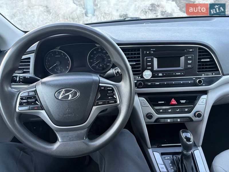 Hyundai Elantra 2018