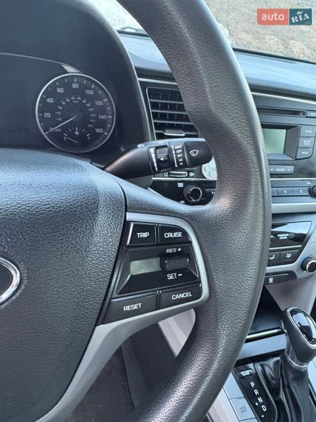 Hyundai Elantra 2018