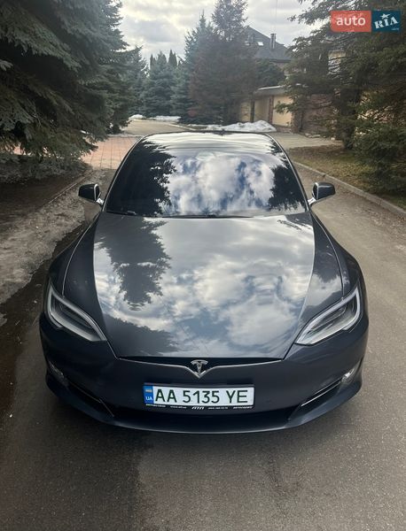Tesla-52