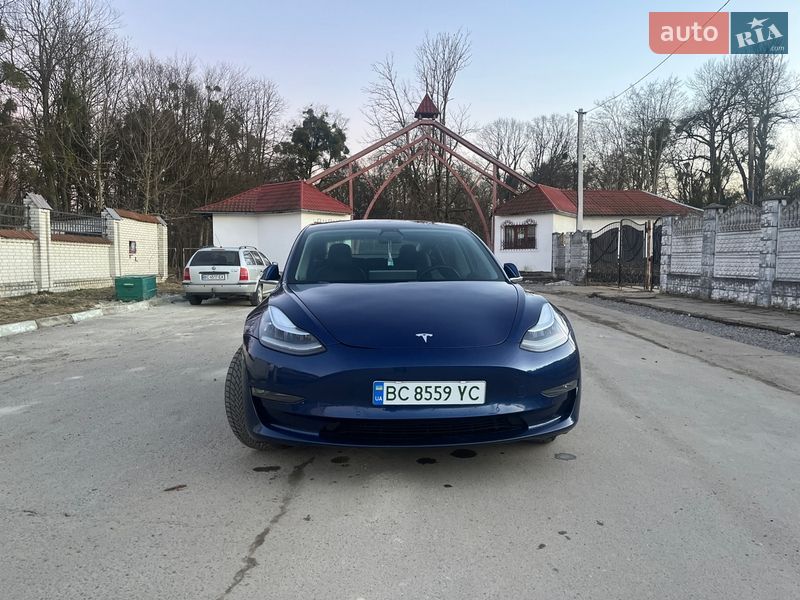 Tesla Model 3 2019