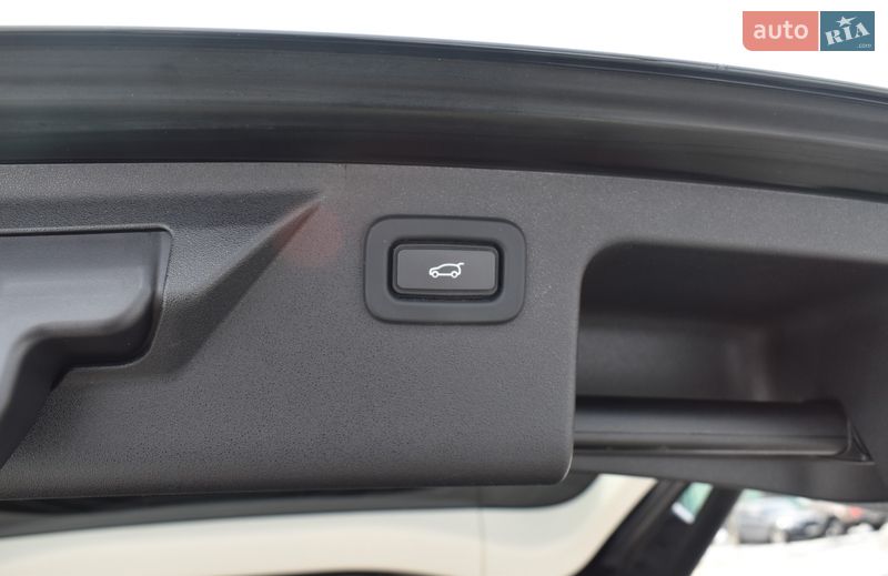 Land Rover Discovery Sport 2020