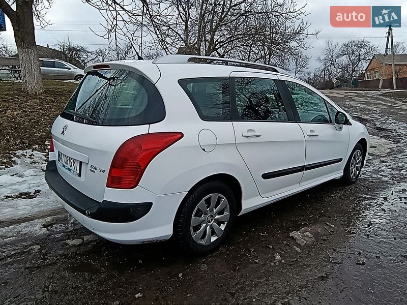 Peugeot 308 2011