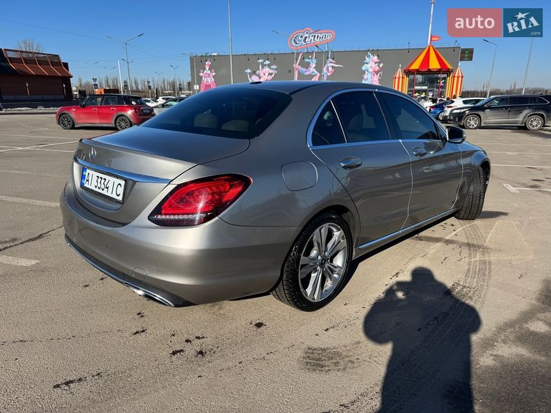 Mercedes-Benz C-Class 2019
