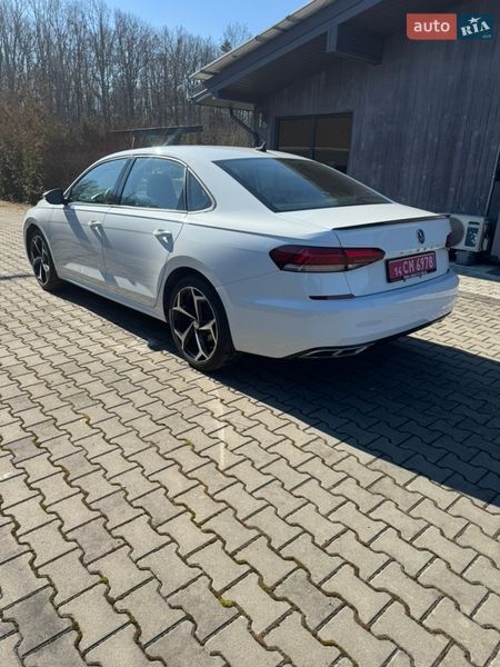 Volkswagen Passat 2021