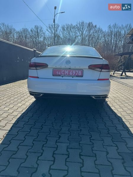 Volkswagen Passat 2021