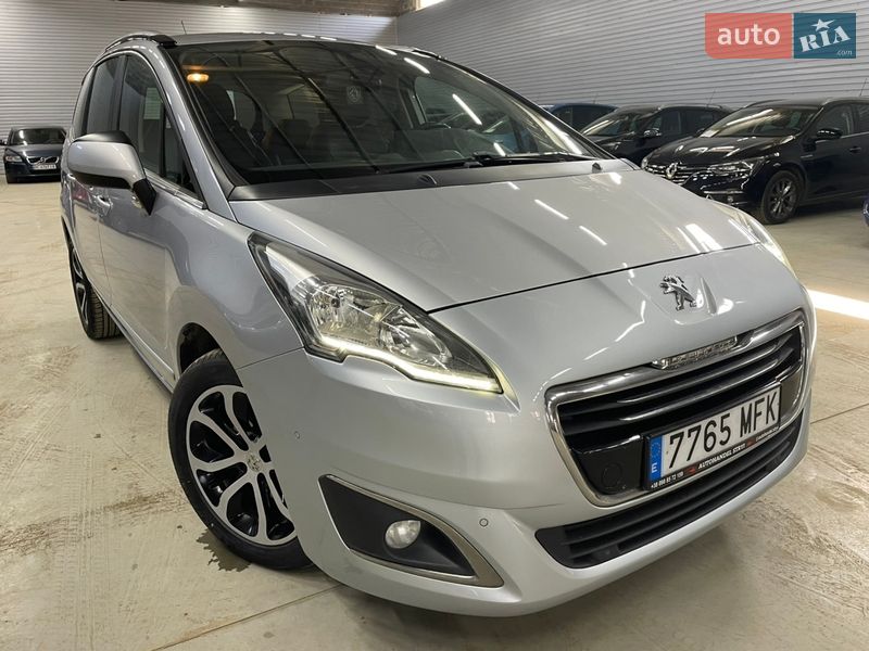 Peugeot 5008 2015