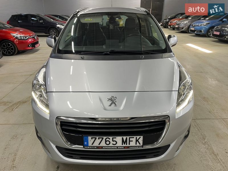 Peugeot 5008 2015