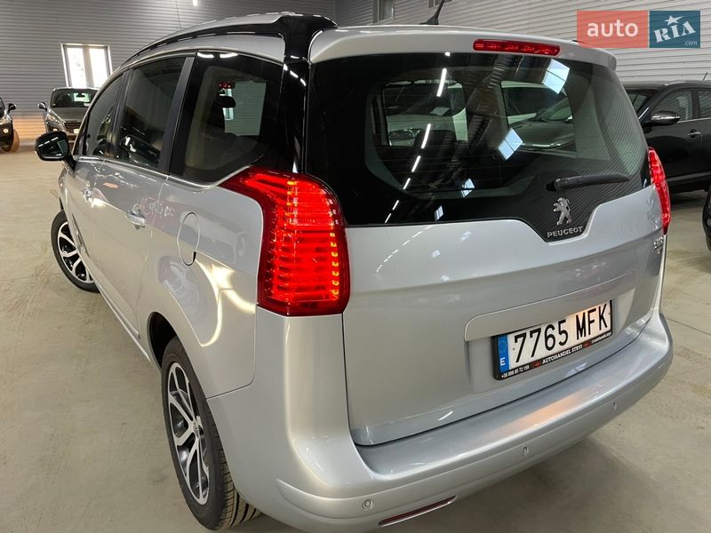 Peugeot 5008 2015