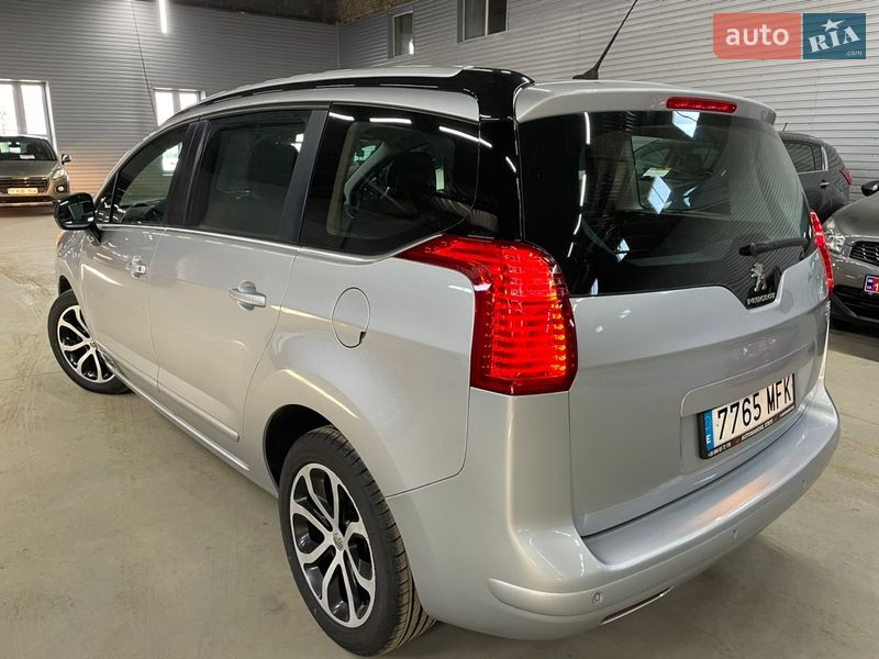 Peugeot 5008 2015