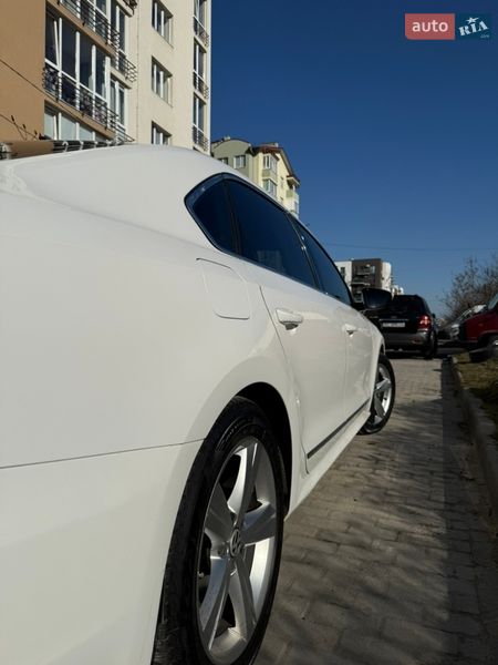 Volkswagen Passat 2011