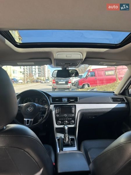 Volkswagen Passat 2011