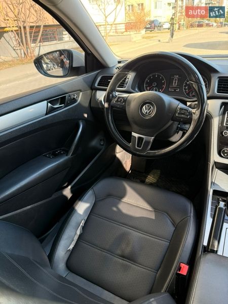 Volkswagen Passat 2011