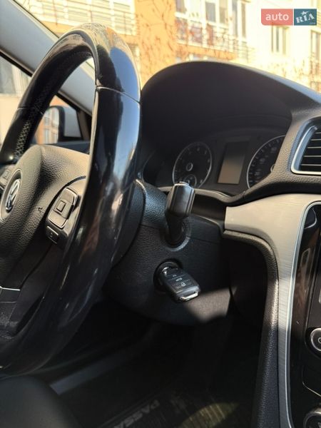 Volkswagen Passat 2011