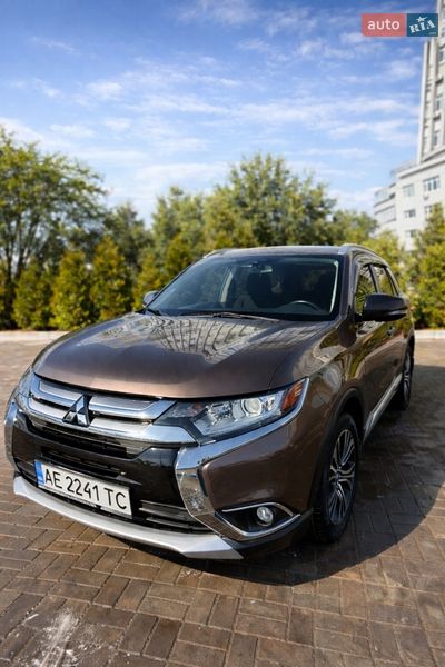 Mitsubishi Outlander 2017