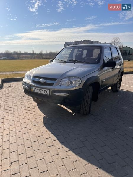 Chevrolet Niva 2011