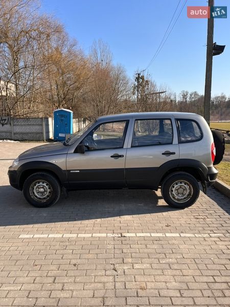 Chevrolet Niva 2011
