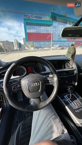Audi-0