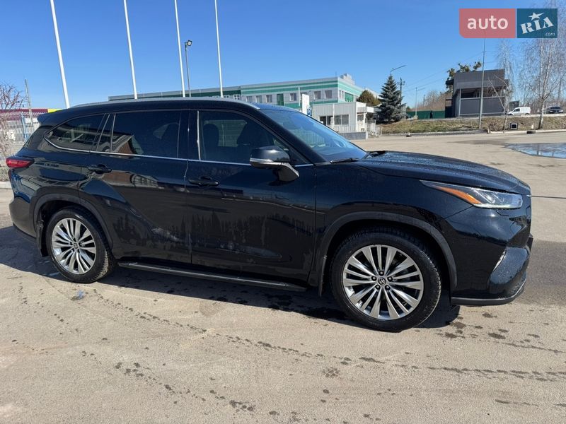 Toyota Highlander 2020