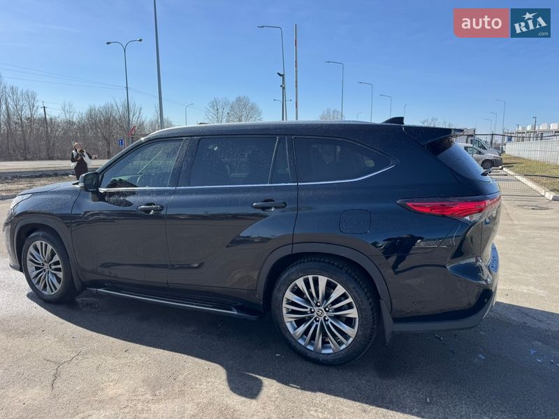 Toyota Highlander 2020