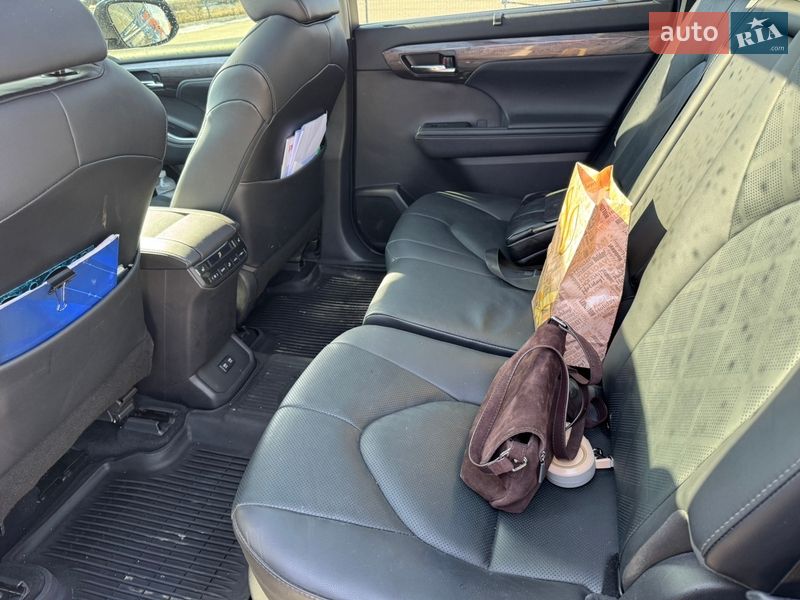 Toyota Highlander 2020