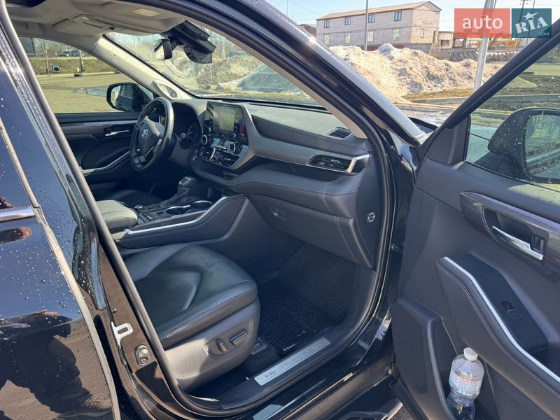 Toyota Highlander 2020