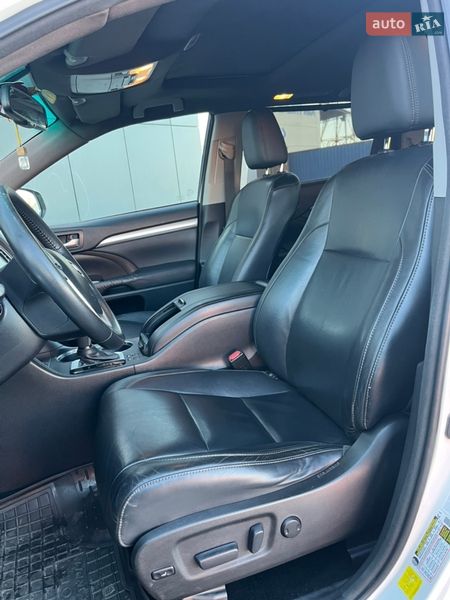 Toyota Highlander 2014