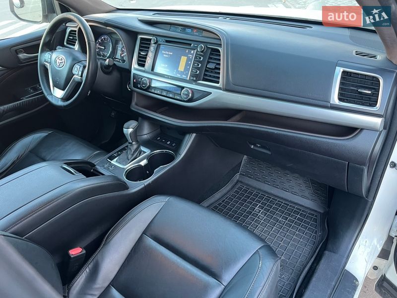 Toyota Highlander 2014