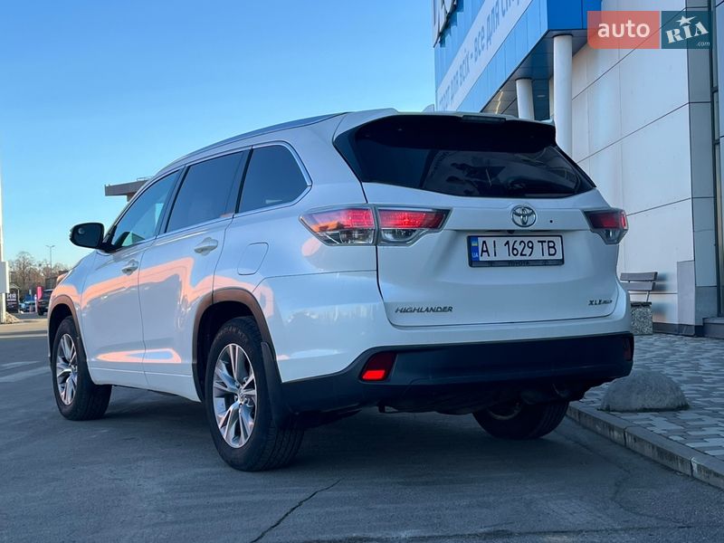 Toyota Highlander 2014