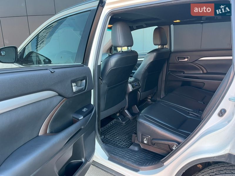 Toyota Highlander 2014