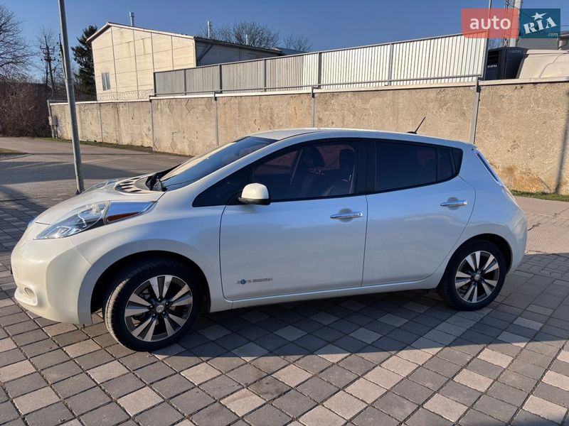 Nissan Leaf 2014